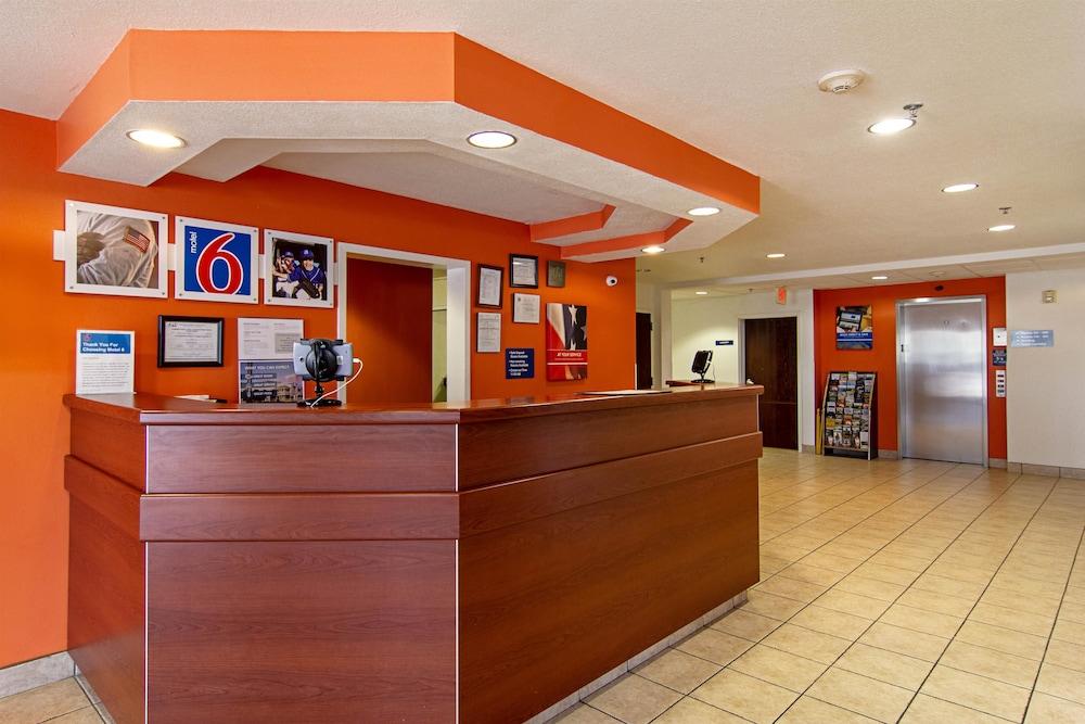 Americas Best Value Inn & Suites Brunswick Exterior photo