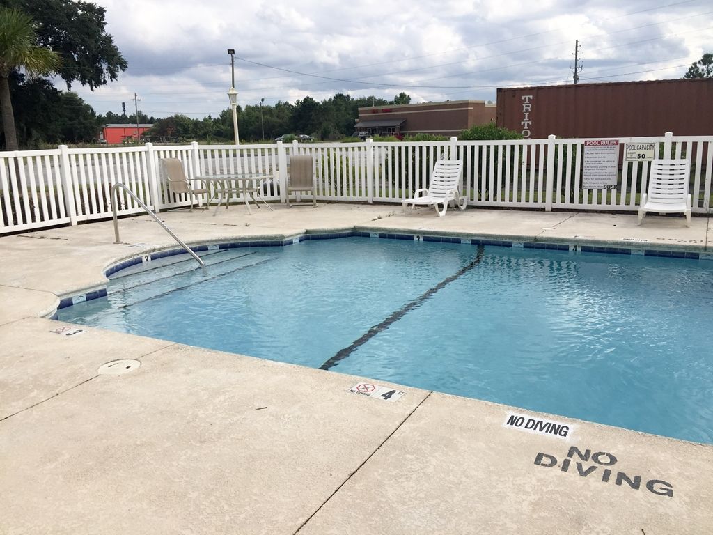 Americas Best Value Inn & Suites Brunswick Facilities photo