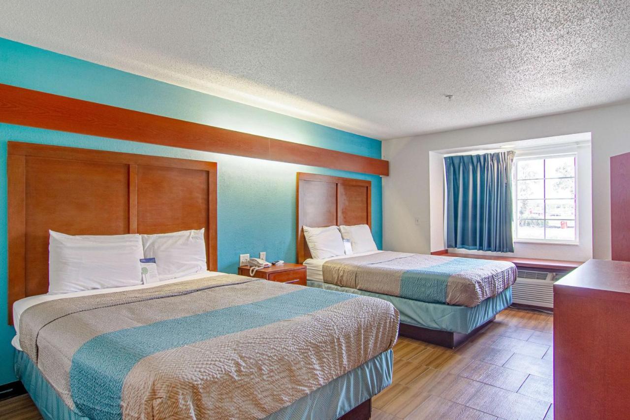 Americas Best Value Inn & Suites Brunswick Exterior photo